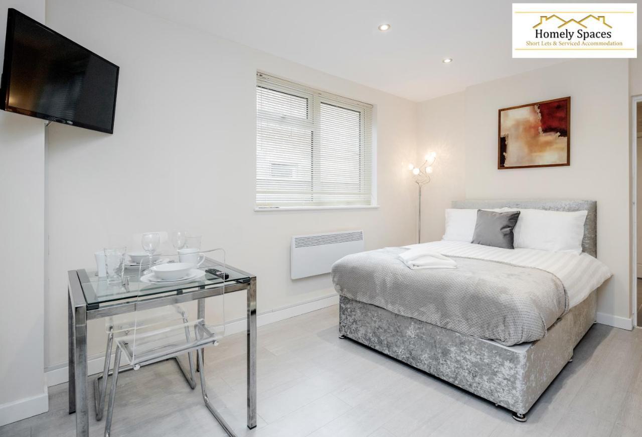 Bedford Hospital Victoria Apartments A And B By Homely Spaces Short Lets & Serviced Accommodation Экстерьер фото