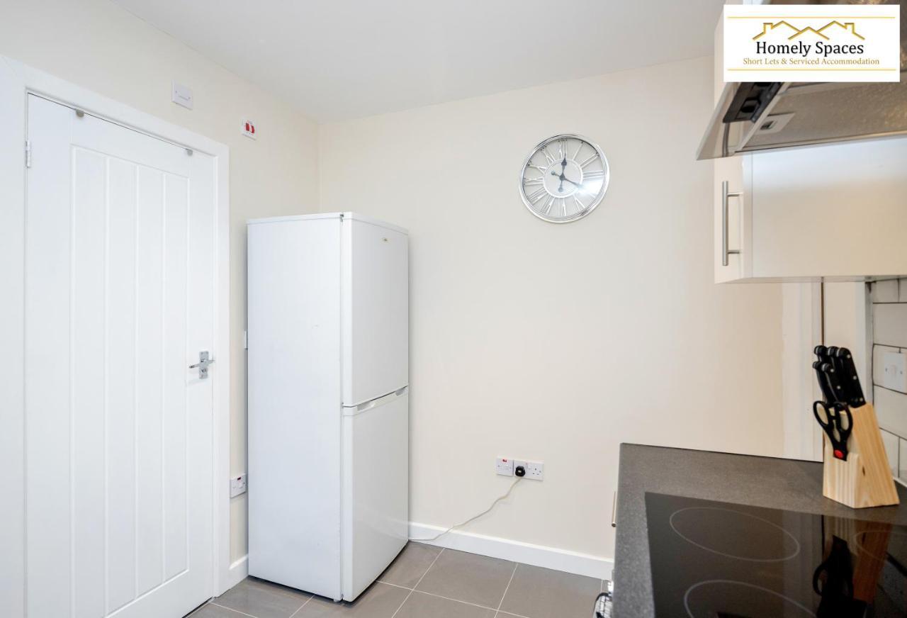 Bedford Hospital Victoria Apartments A And B By Homely Spaces Short Lets & Serviced Accommodation Экстерьер фото